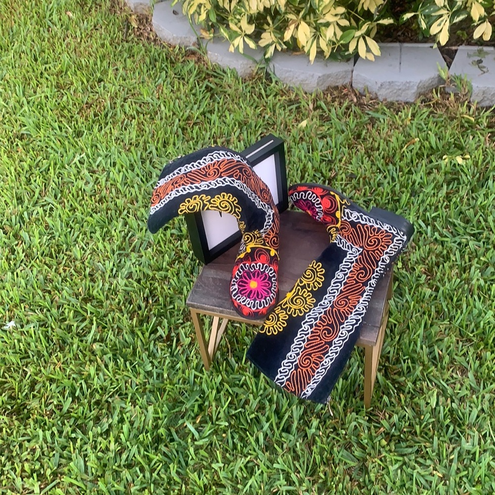 E & V Velvet Boots